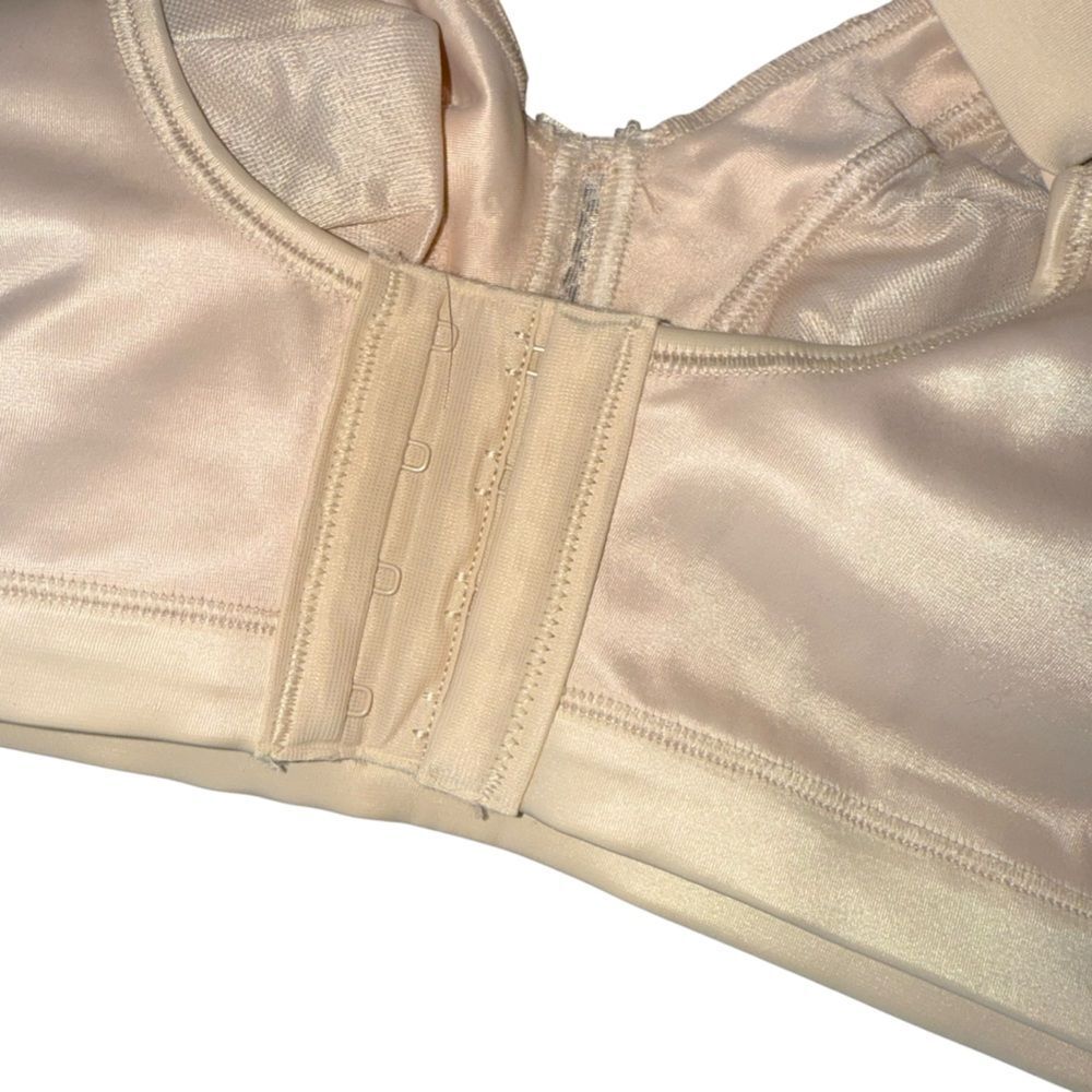 NWTs Bali Classic Support Bra Beige size 40D Cool Comfort Back Smoothing - Picture 2 of 8
